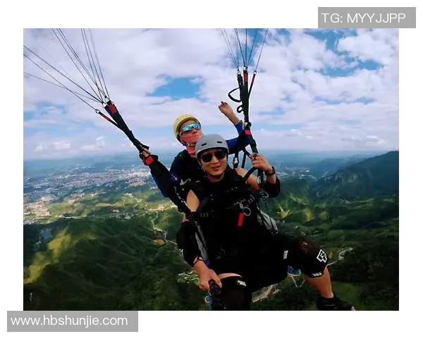 重庆极限运动队的中路突破与挑战探索之旅