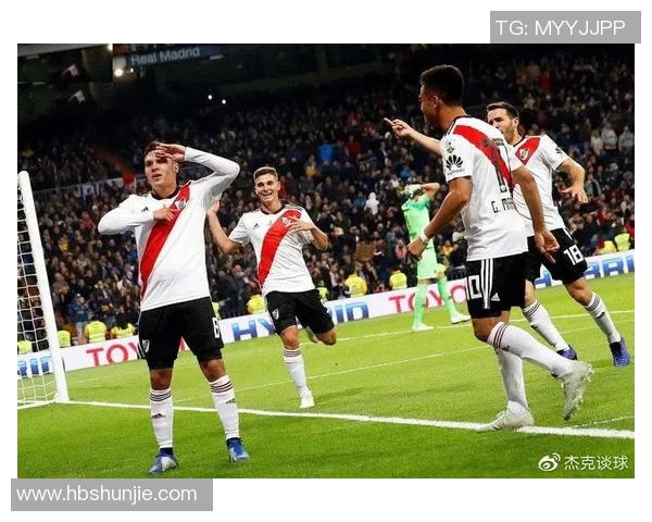 克鲁塞罗与河床精彩对决直播全程回顾与分析